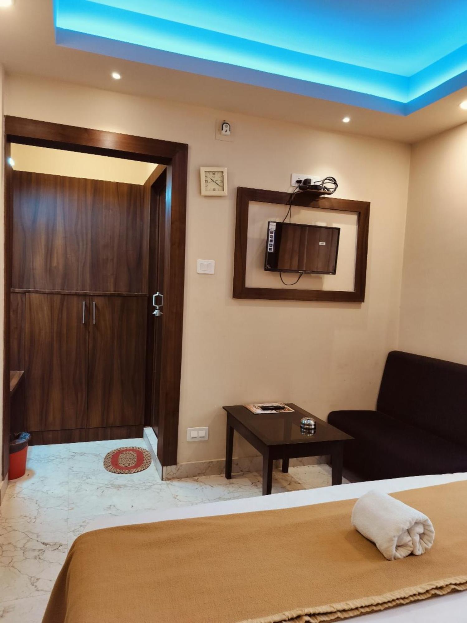 פורי Hotel Park View - Lift Facilities- Near Sea Beach Best Choice Of Travellers By Morservices מראה חיצוני תמונה